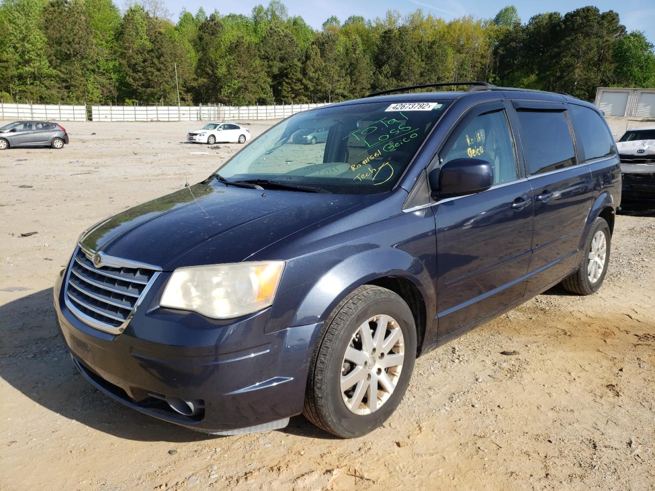 Photo 2 from auction – 2008 CHRYSLER TOWN & COU with VIN 2A8HR54P68R691767