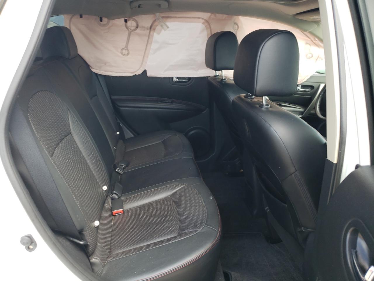 Photo 6 from auction – 2011 NISSAN ROGUE S with VIN JN8AS5MV4BW311629