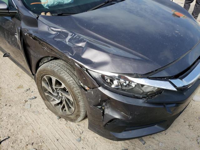 Photo 9 from auction – 2017 HONDA CIVIC EX with VIN 19XFC2F70HE003470