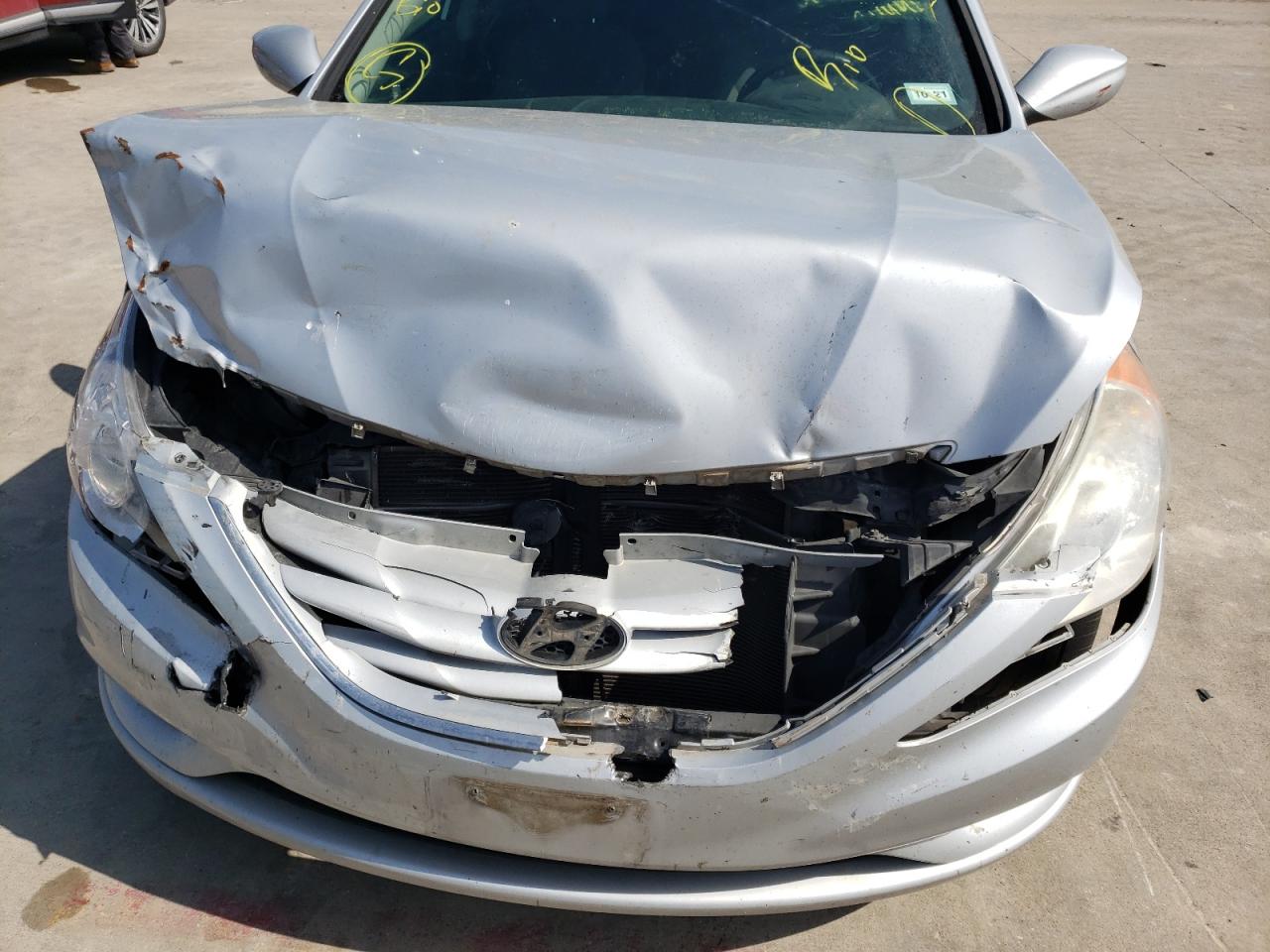 Photo 7 from auction – 2011 HYUNDAI SONATA with VIN 5NPEB4AC2BH244402
