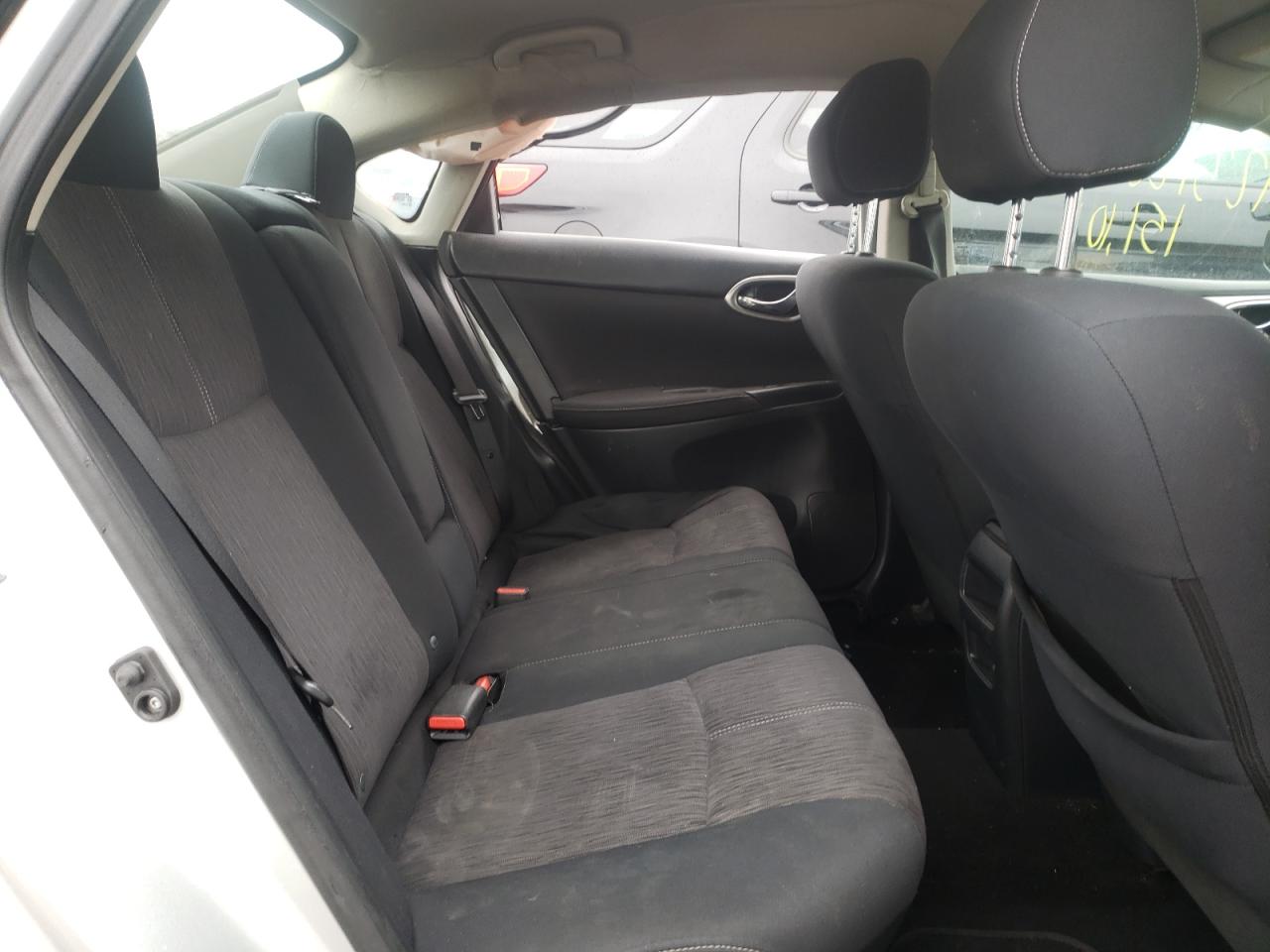 Photo 6 from auction – 2015 NISSAN SENTRA S with VIN 3N1AB7AP7FY280438