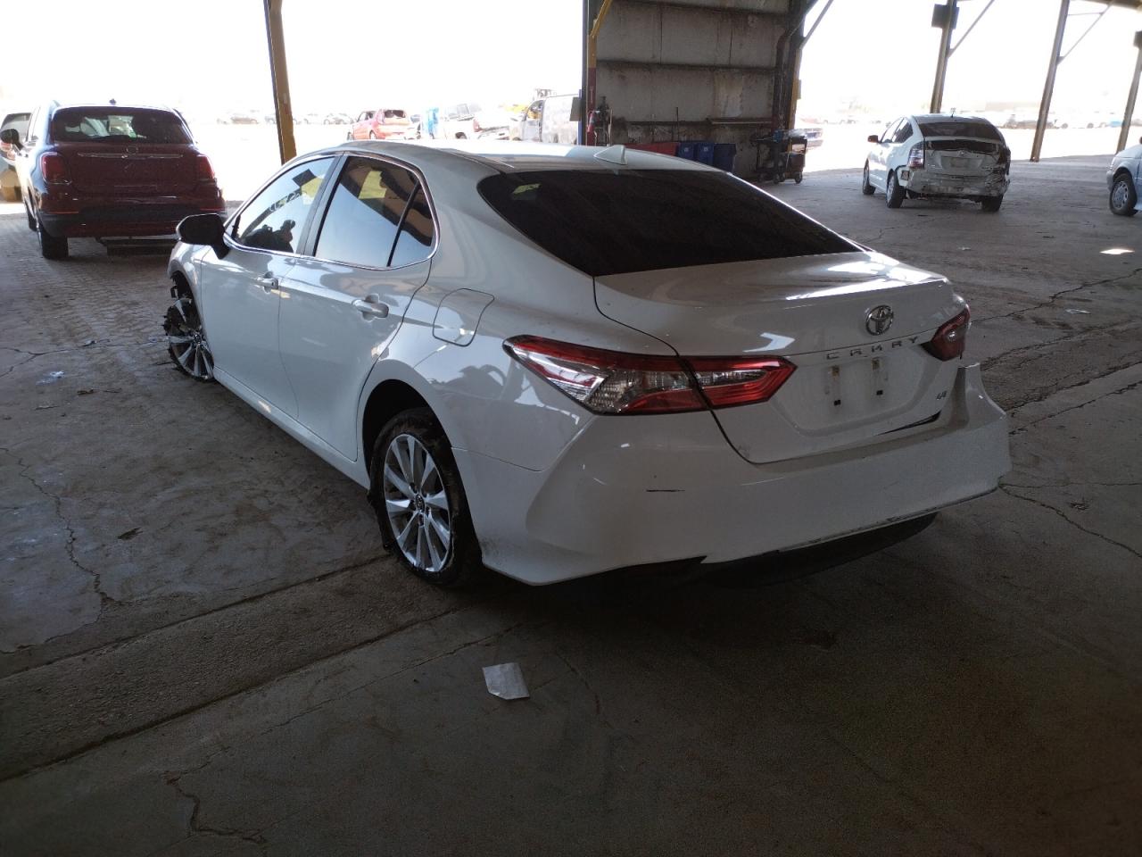 Photo 3 from auction – 2020 TOYOTA CAMRY LE with VIN 4T1C11AK2LU320641