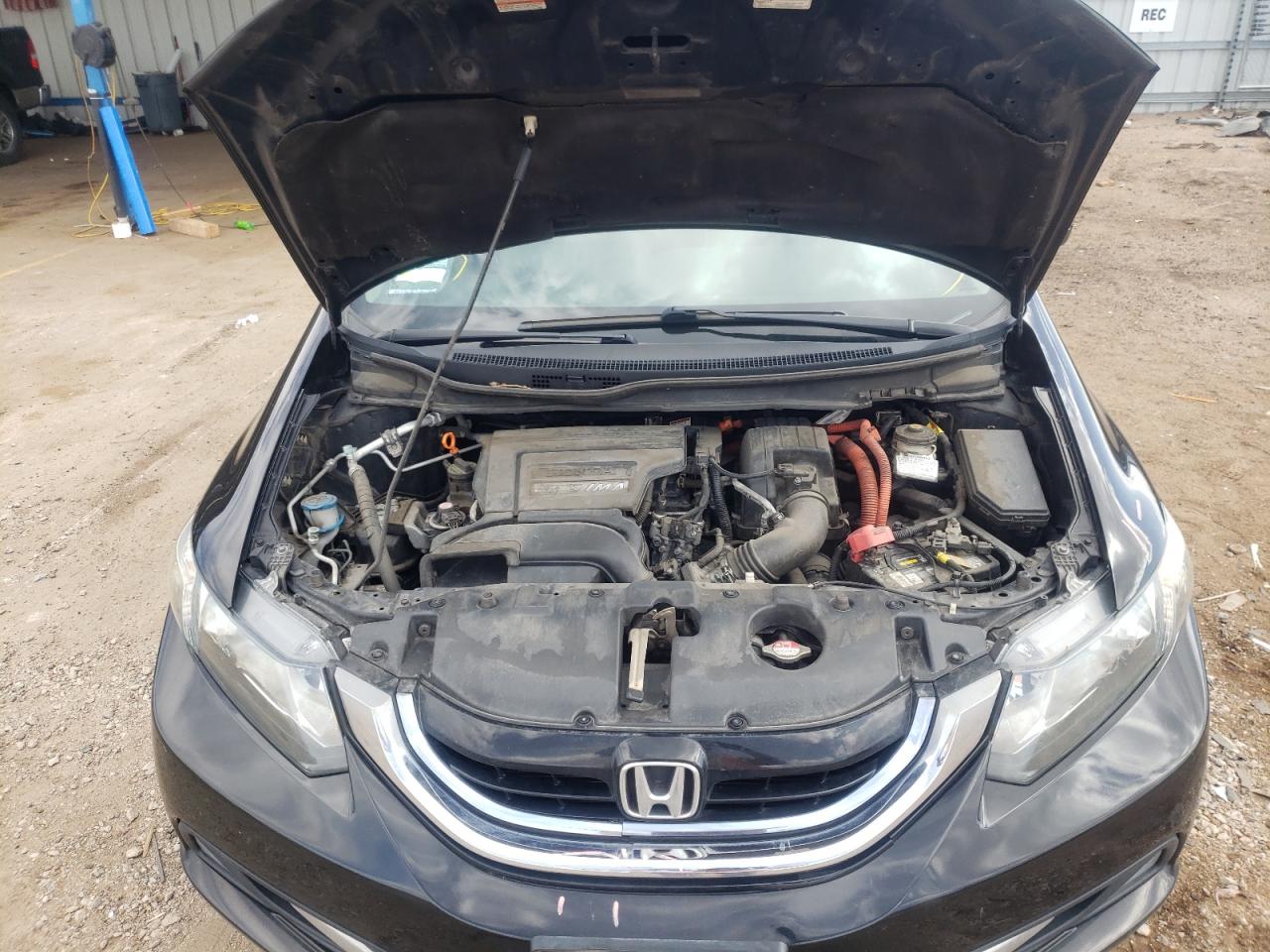 Photo 7 from auction – 2014 HONDA CIVIC HYBR with VIN 19XFB4F26EE200528