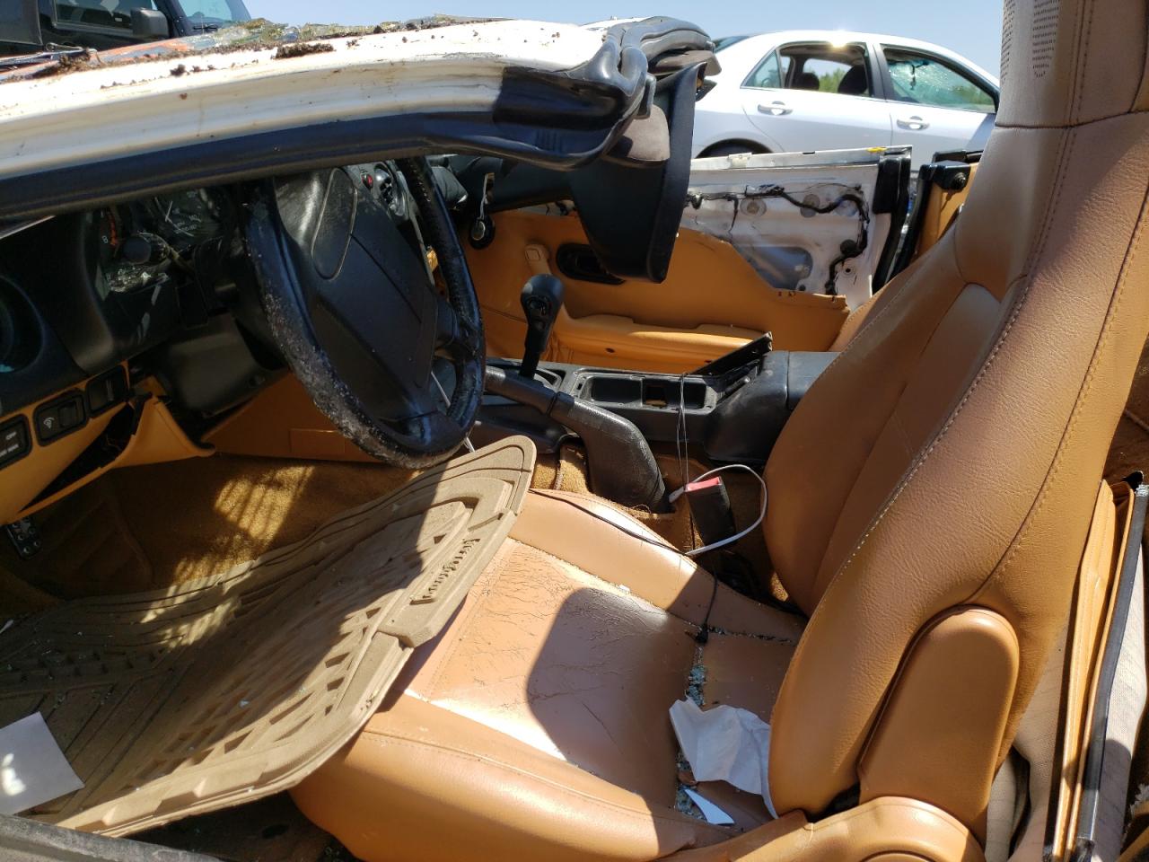Photo 5 from auction – 1997 MAZDA MX-5 MIATA with VIN JM1NA3539V0721139