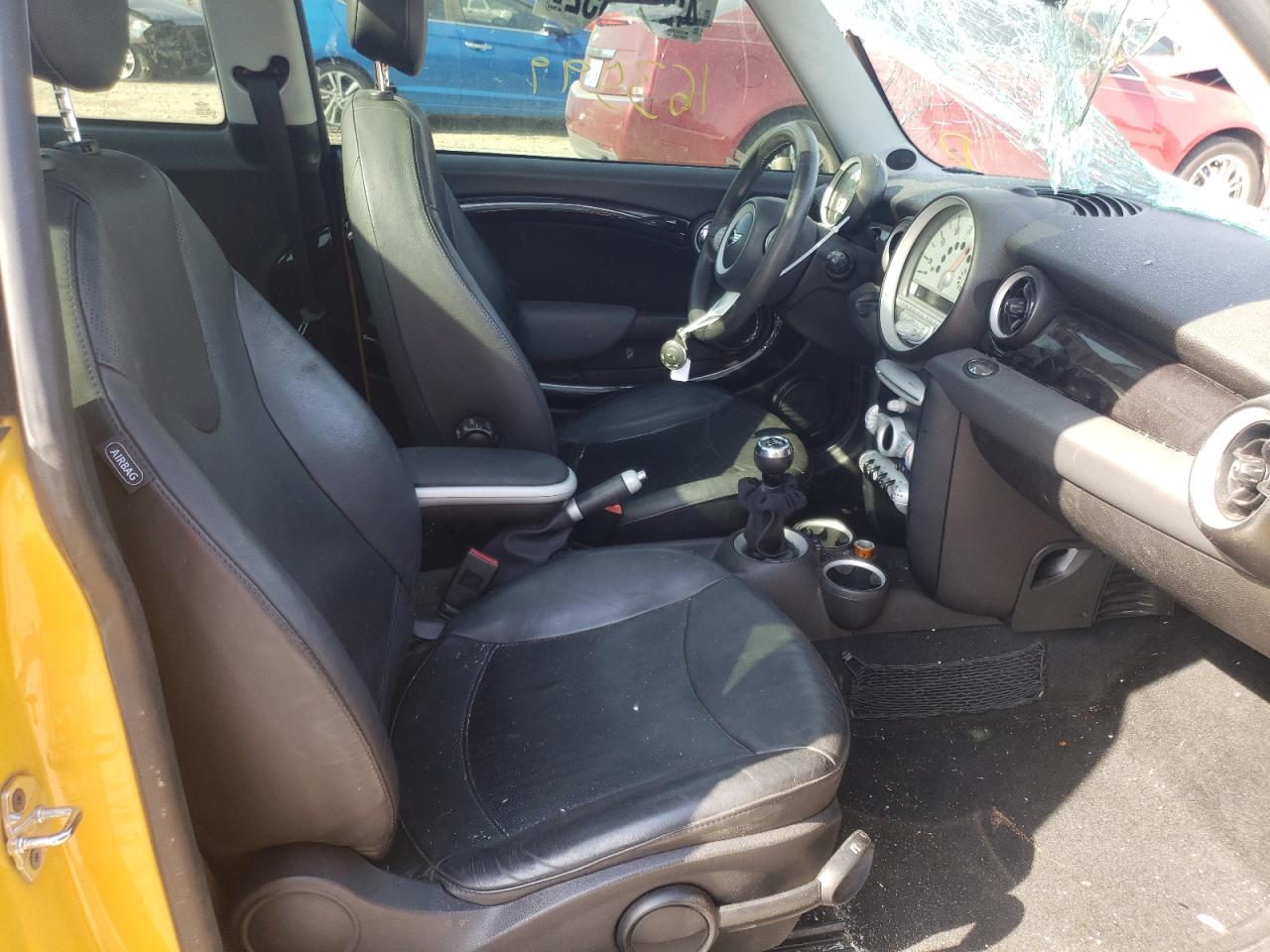Photo 5 from auction – 2008 MINI COOPER with VIN WMWMF33588TU67277