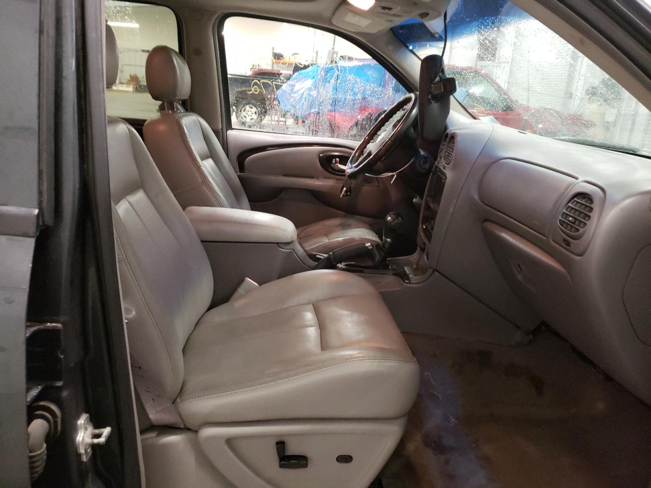 Photo 5 from auction – 2006 BUICK RAINIER CX with VIN 5GADT13S462189942