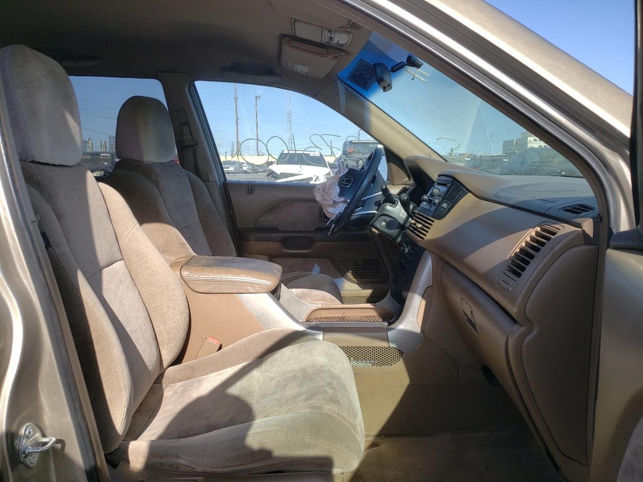 Photo 5 from auction – 2003 HONDA PILOT EX with VIN 2HKYF18415H536027