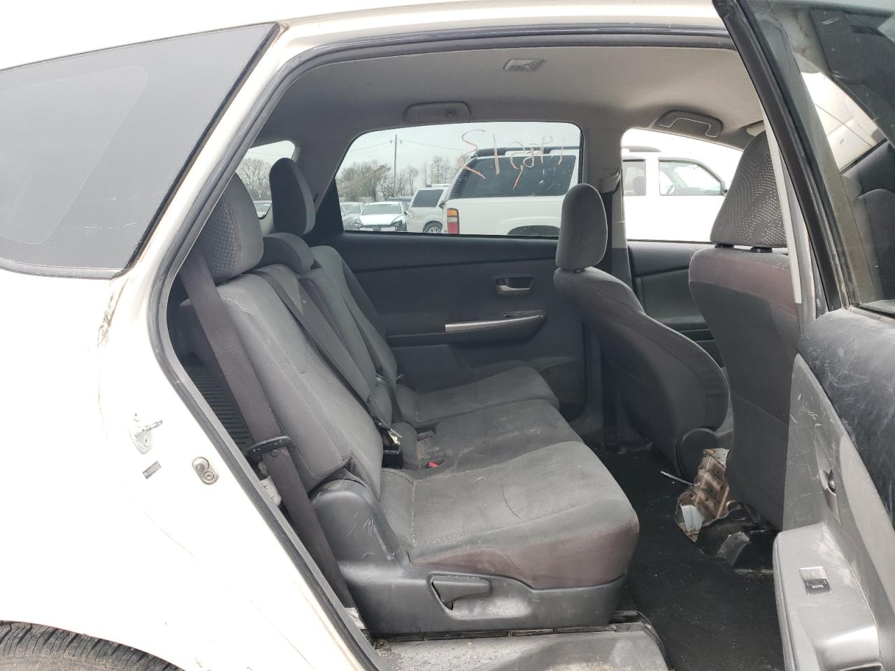 Photo 6 from auction – 2012 TOYOTA PRIUS V with VIN JTDZN3EU5C3165972