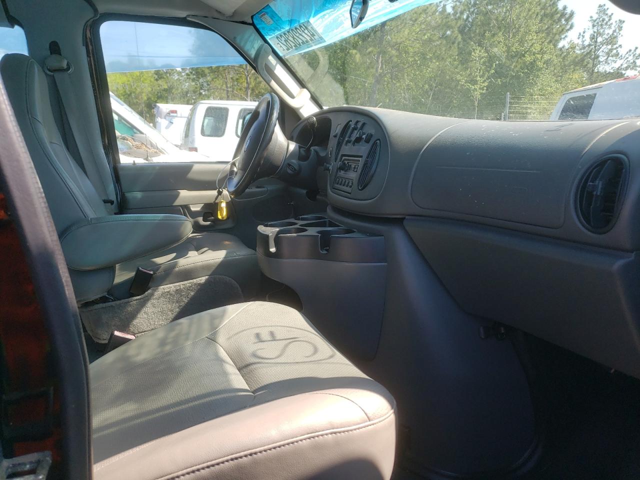 Photo 5 from auction – 2008 FORD ECONOLINE with VIN 1FTSS34L28DA48791