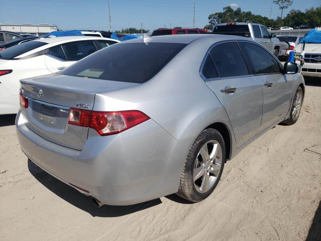 Photo 4 from auction – 2012 ACURA TSX with VIN JH4CU2F4XCC018899