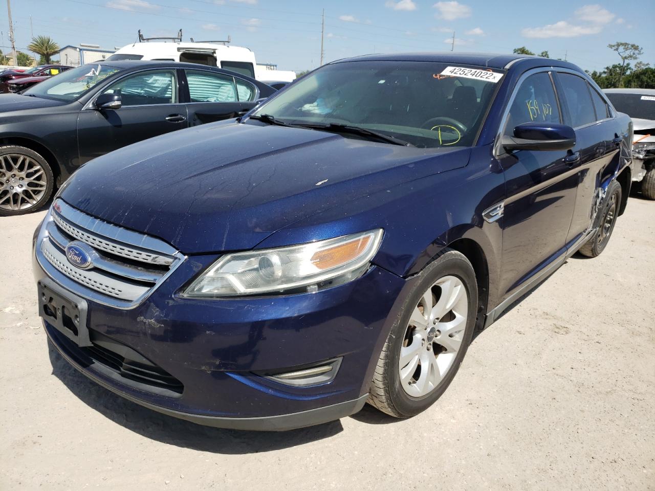 Photo 2 from auction – 2011 FORD TAURUS SEL with VIN 1FAHP2EW2BG170125