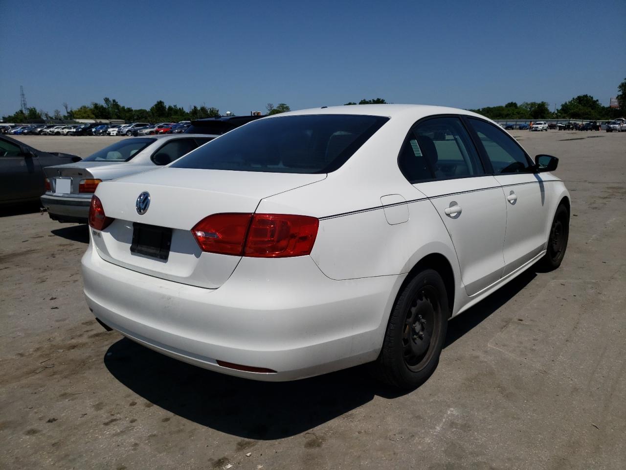 Photo 4 from auction – 2012 VOLKSWAGEN JETTA BASE with VIN 3VW2K7AJ4CM335750