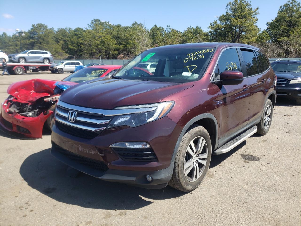 Photo 2 from auction – 2016 HONDA PILOT EXL with VIN 5FNYF6H59GB071231