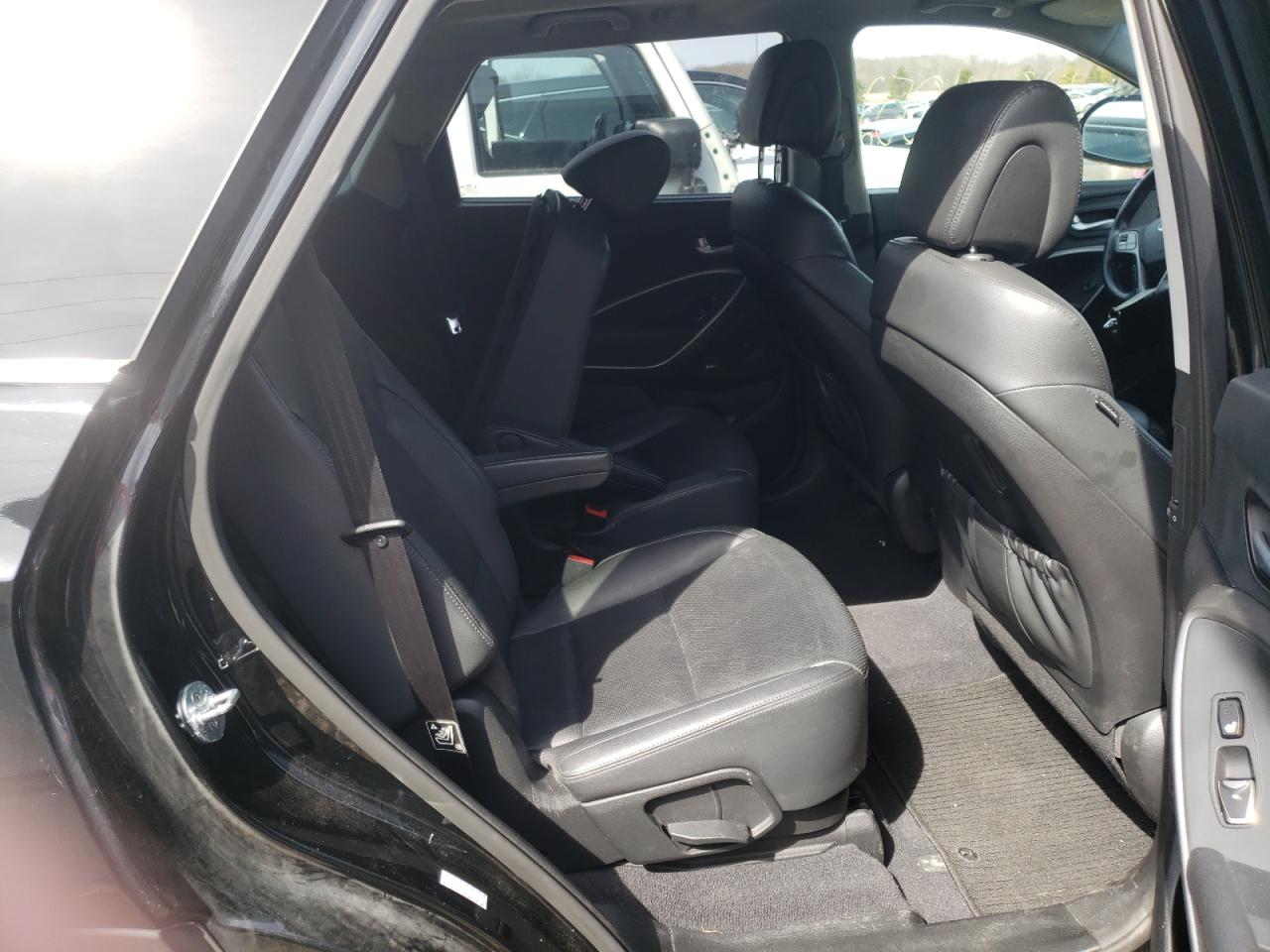 Photo 6 from auction – 2016 HYUNDAI SANTA FE S with VIN KM8SRDHF4GU163487