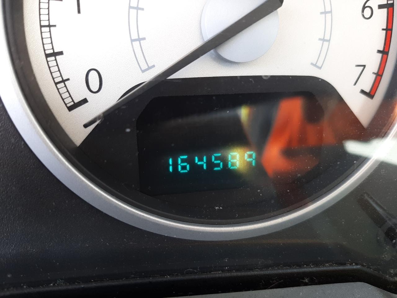 Photo 8 from auction – 2008 CHRYSLER TOWN & COU with VIN 2A8HR54P88R776884