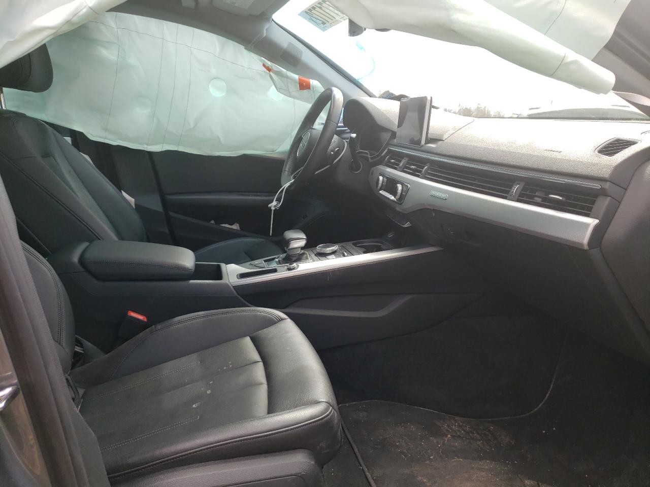 Photo 5 from auction – 2017 AUDI A4 PREMIUM with VIN WAUENAF43HN022738