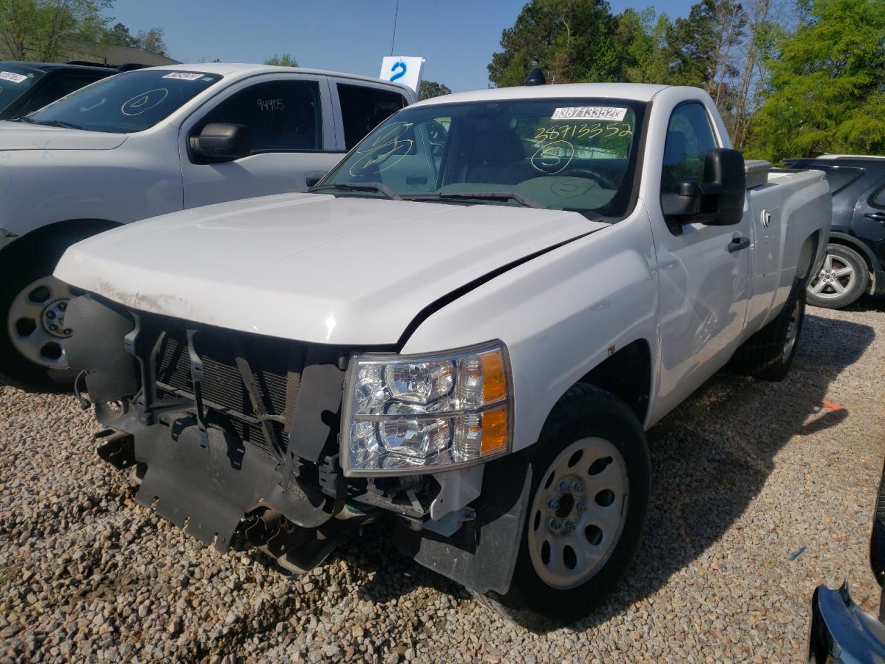 Photo 2 from auction – 2013 CHEVROLET SILVERADO with VIN 1GCNCPEX2DZ900380