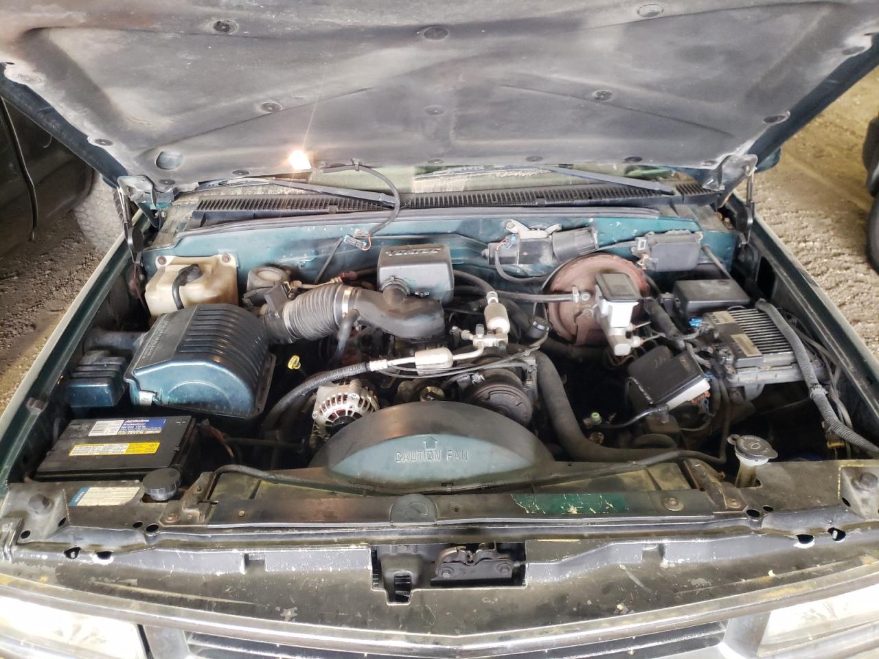 Photo 7 from auction – 1998 CHEVROLET GMT-400 C1 with VIN 2GCEC19R4W1184652