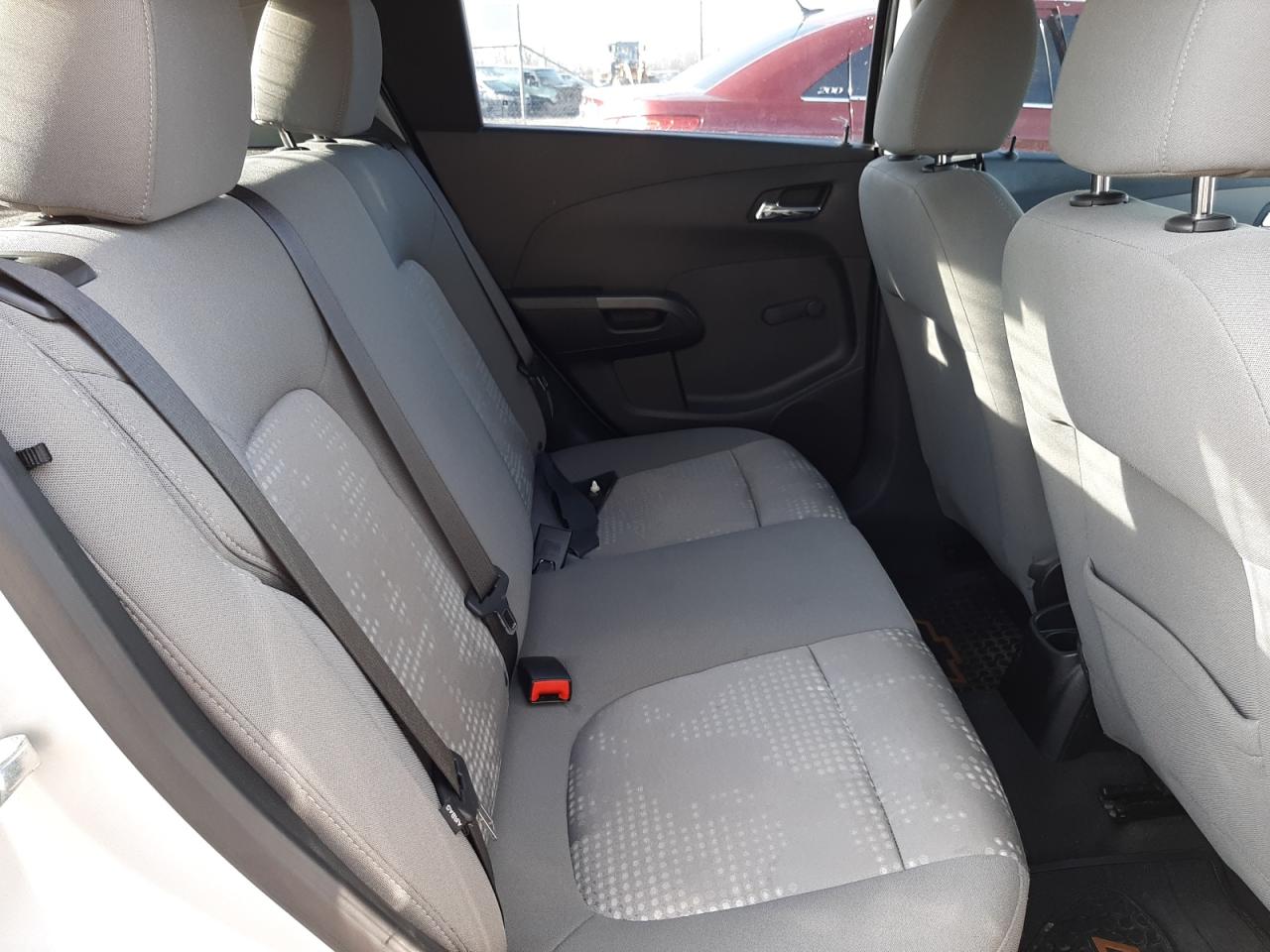 Фото 6 с аукциона – 2012 CHEVROLET SONIC LS с VIN 1G1JB6SH1C4199067