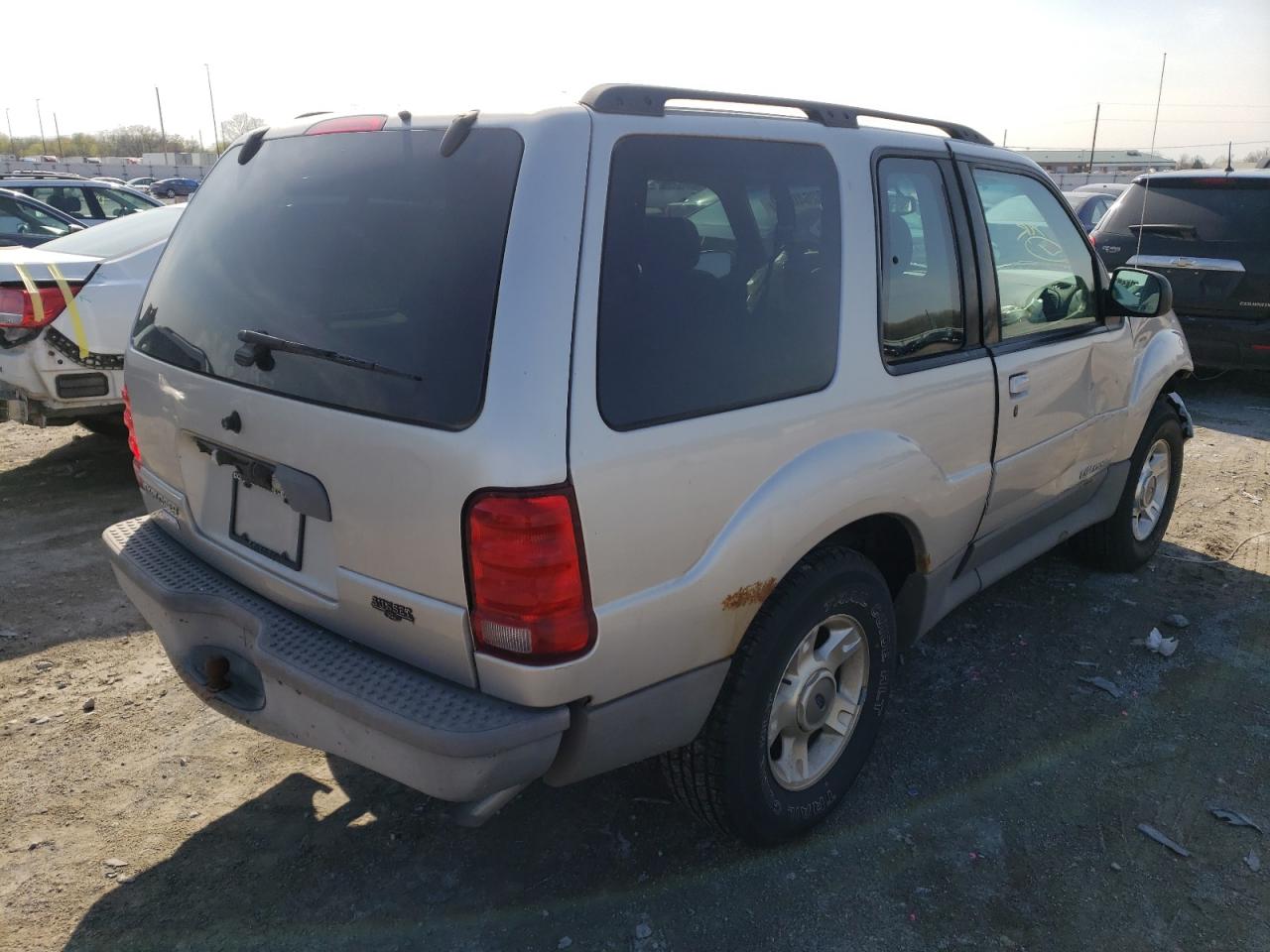 Photo 4 from auction – 2002 FORD EXPLORER S with VIN 1FMZU70E42UC93280