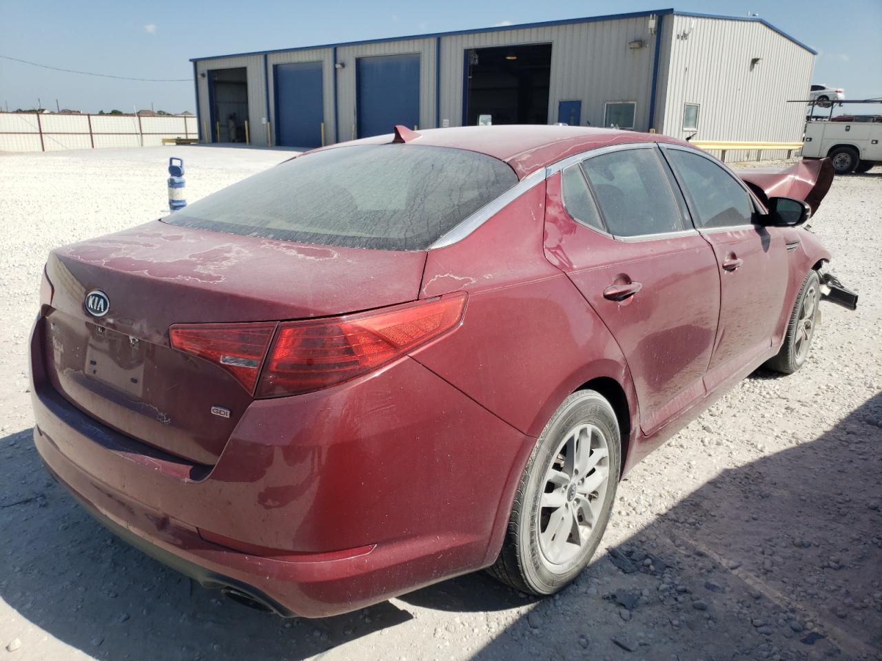 Photo 4 from auction – 2011 KIA OPTIMA LX with VIN KNAGM4A70B5132331