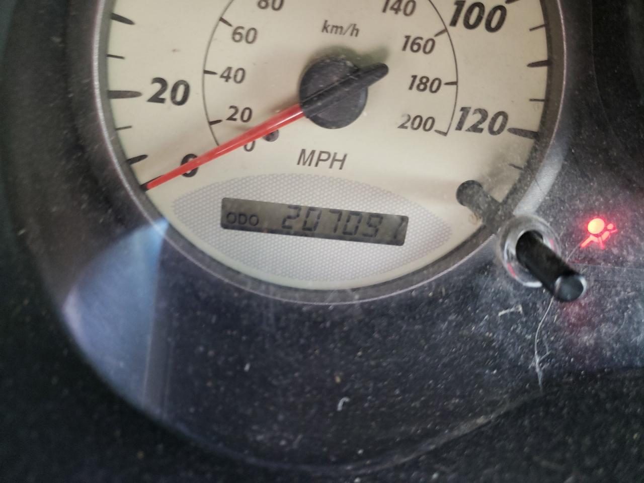 Photo 8 from auction – 2002 TOYOTA RAV4 with VIN JTEGH20V020043833