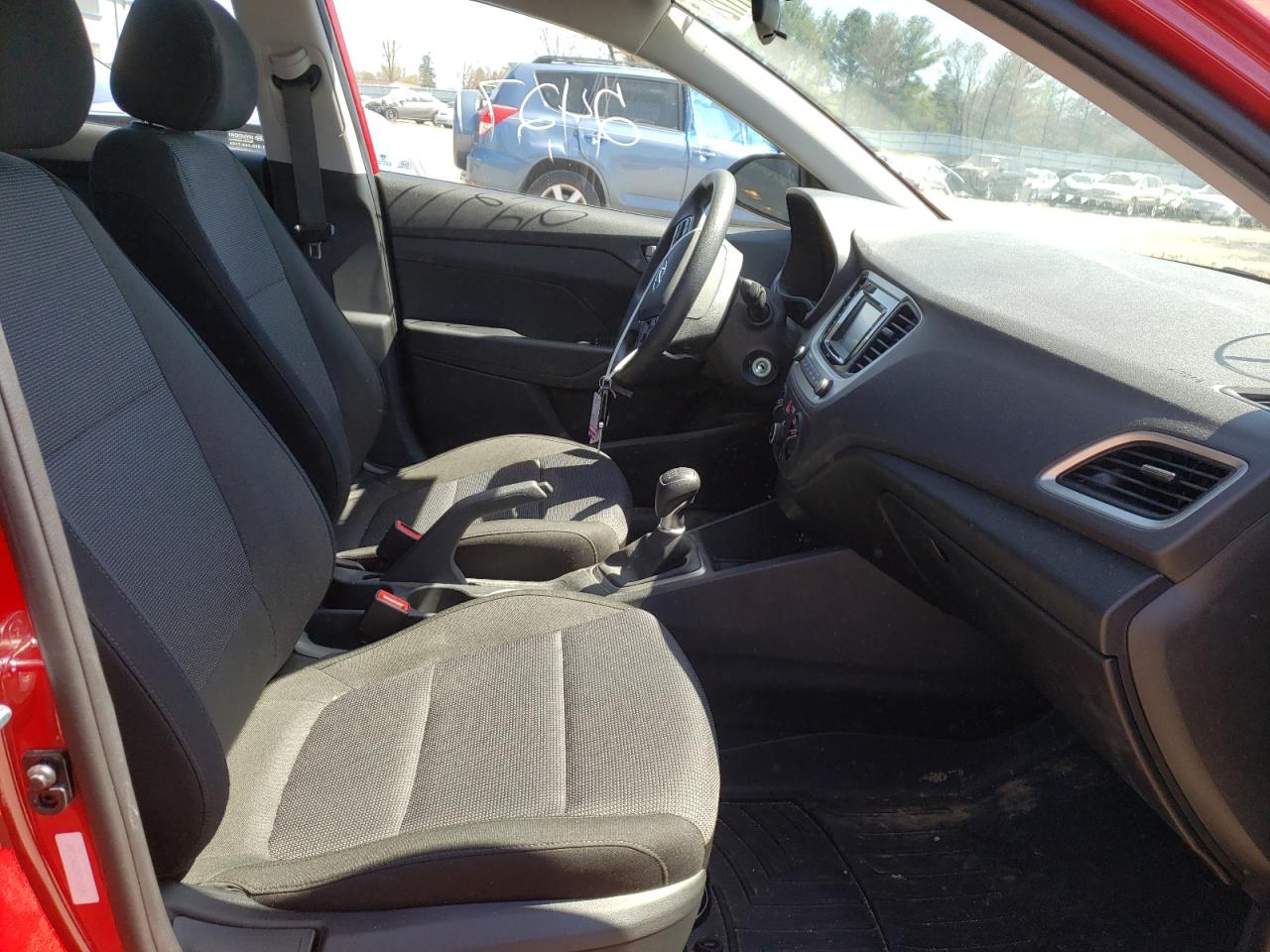 Photo 5 from auction – 2019 HYUNDAI ACCENT SE with VIN 3KPC24A33KE063093