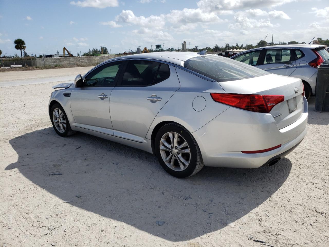 Photo 3 from auction – 2013 KIA OPTIMA EX with VIN 5XXGN4A7XDG251454