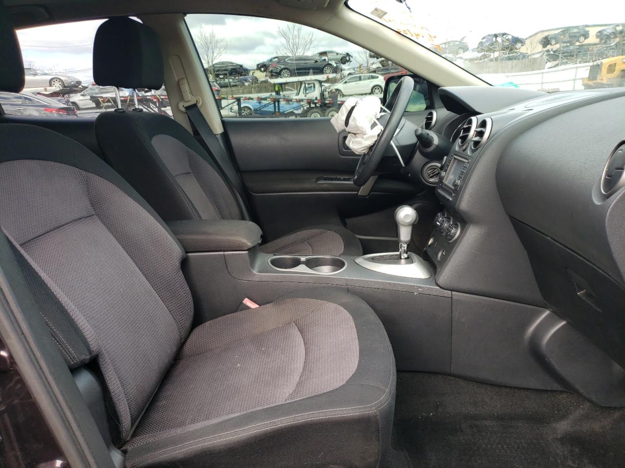Photo 5 from auction – 2011 NISSAN ROGUE S with VIN JN8AS5MV7BW311334