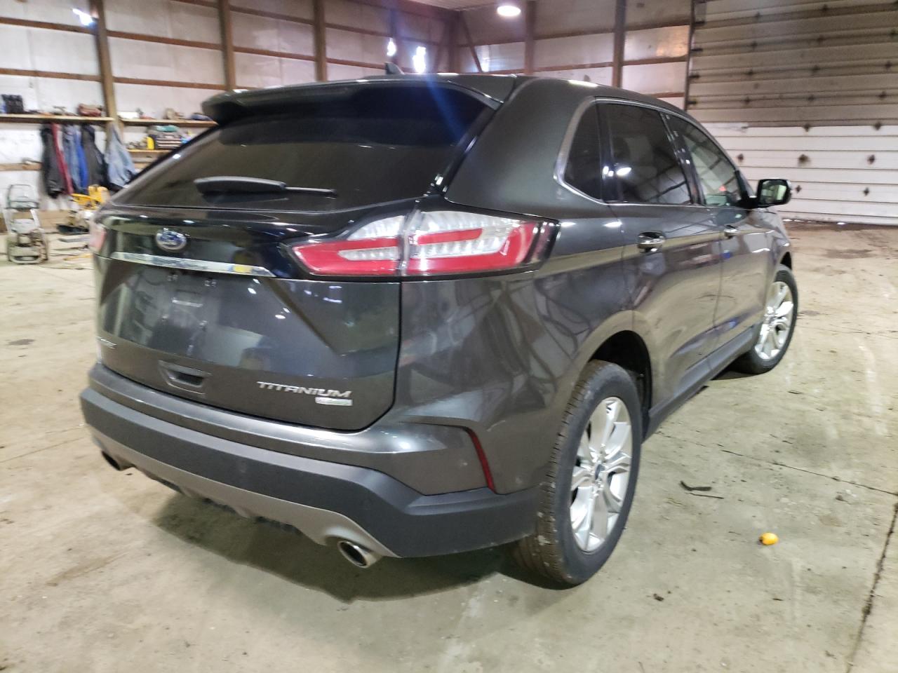 Photo 4 from auction – 2016 FORD EDGE TITAN with VIN 2FMPK3K97LBB35481