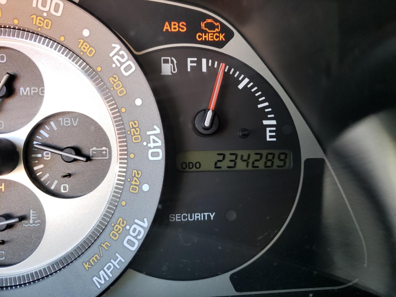 Photo 8 from auction – 2004 LEXUS IS 300 with VIN JTHBD192740087634