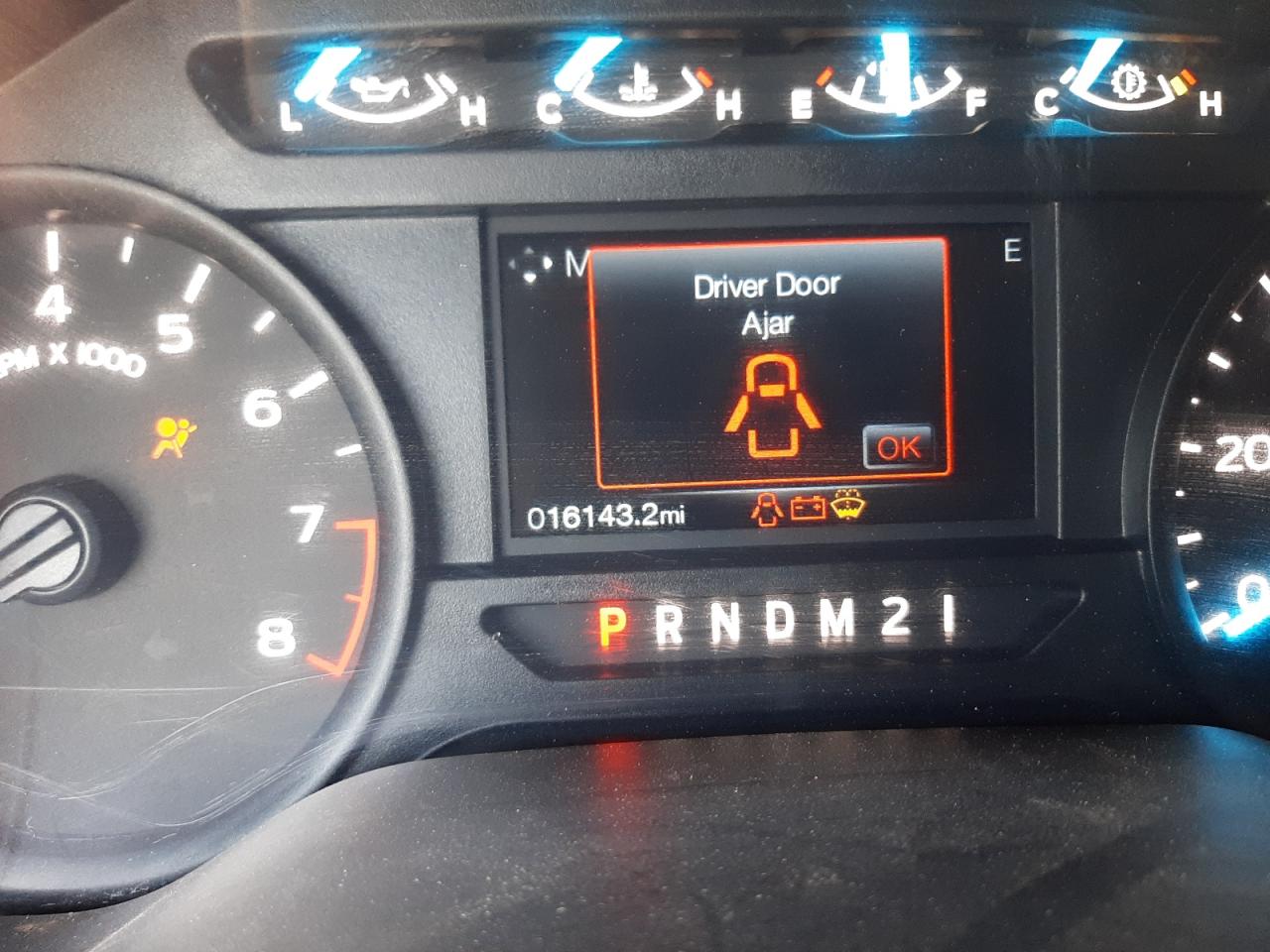 Photo 8 from auction – 2019 FORD F150 with VIN 1FTMF1EB5KKD34578