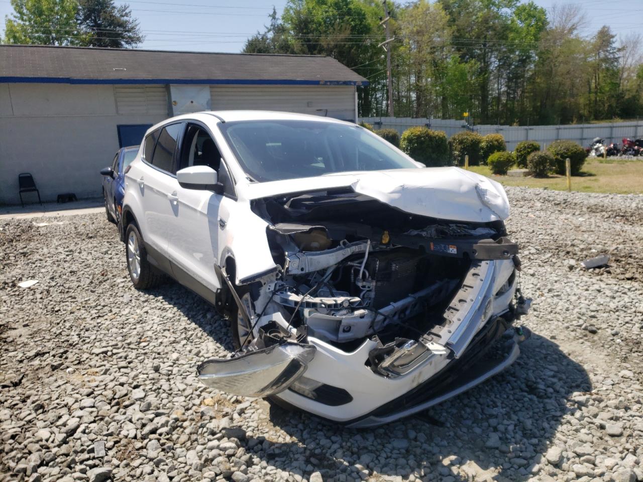 Photo 1 from auction – 2017 FORD ESCAPE SE with VIN 1FMCU0G92HUB30836