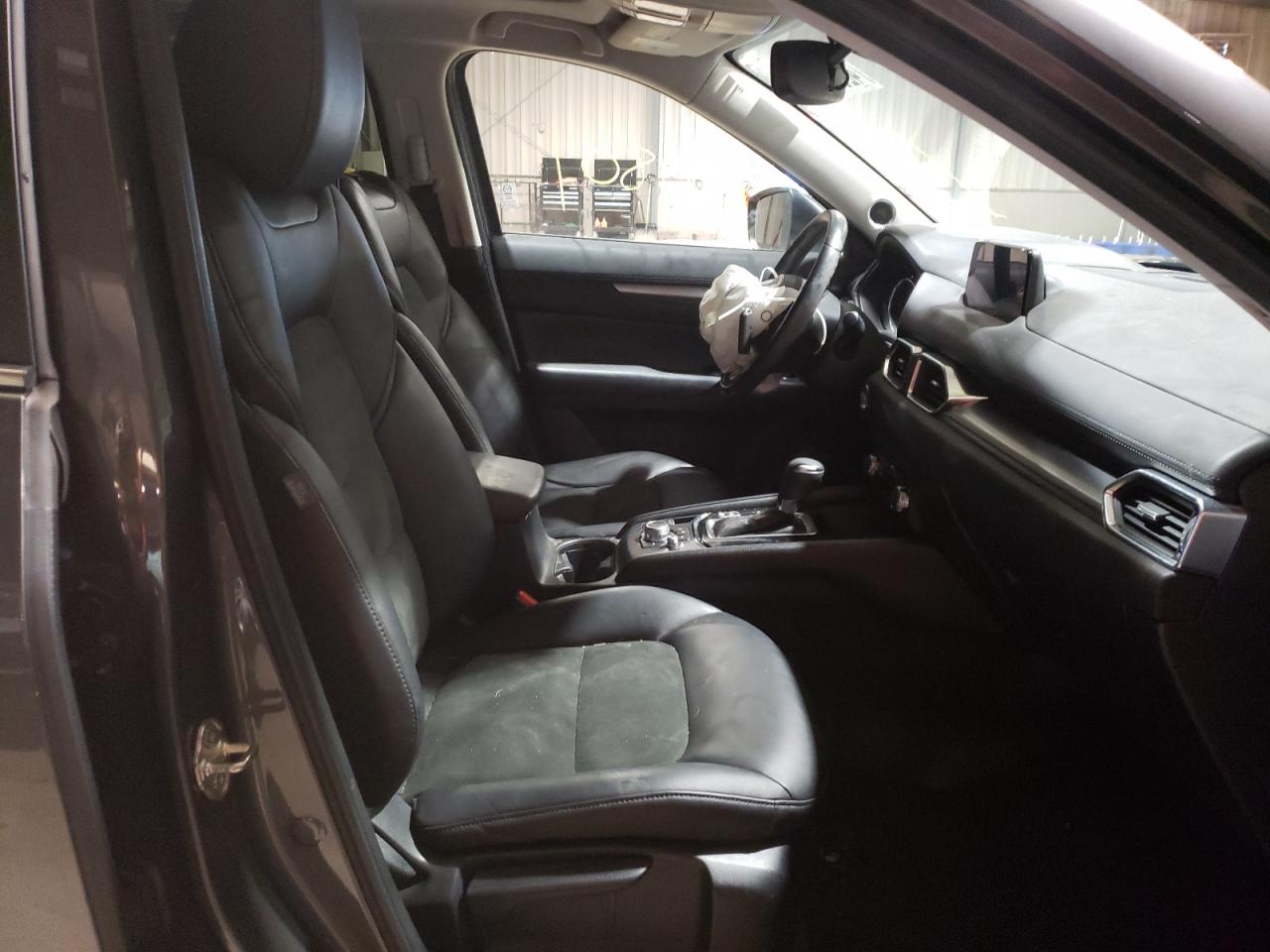 Photo 5 from auction – 2017 MAZDA CX-5 TOURI with VIN JM3KFBCLXH0100697