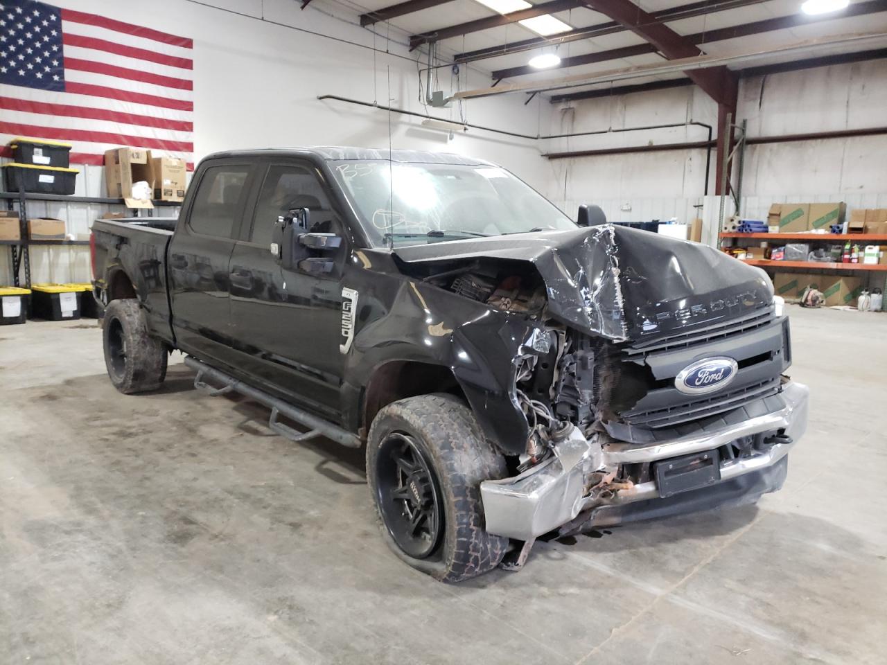 FORD F250 SUPER 2018 with VIN 1FT7W2BT4JEB53565 - Photo from auction