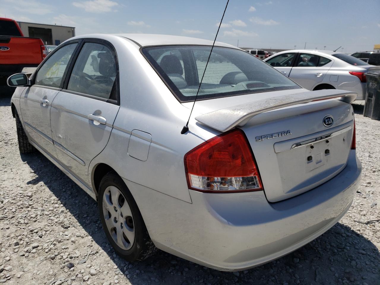 Photo 3 from auction – 2008 KIA SPECTRA EX with VIN KNAFE121485567590