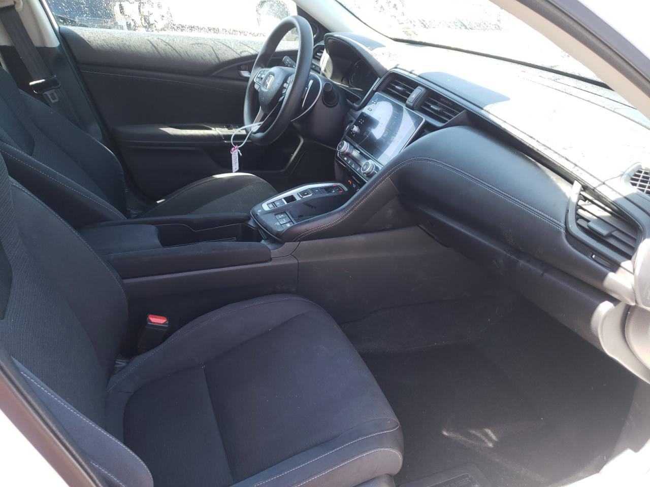 Photo 5 from auction – 2020 HONDA INSIGHT EX with VIN 19XZE4F53LE009354