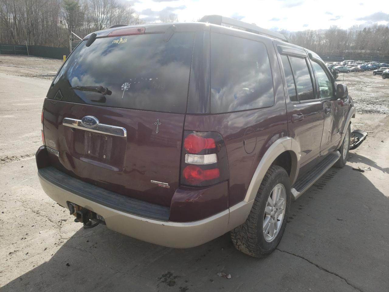 Photo 4 from auction – 2006 FORD EXPLORER E with VIN 1FMEU74E56UB05297