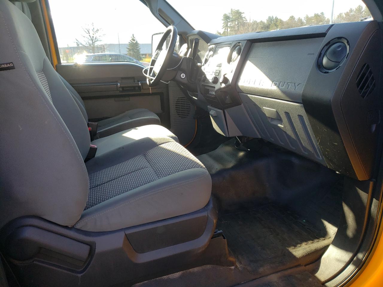Photo 5 from auction – 2013 FORD F550 SUPER with VIN 1FDUF5GY3DEB15270