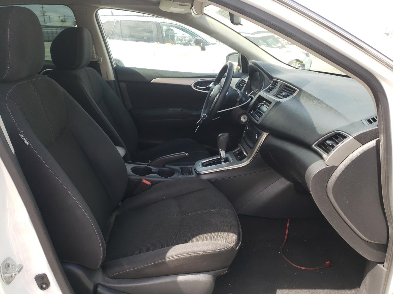 Photo 5 from auction – 2015 NISSAN SENTRA S with VIN 3N1AB7AP1FY366148
