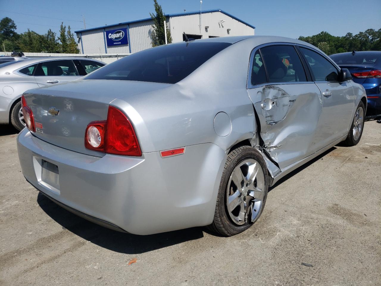 Photo 4 from auction – 2011 CHEVROLET MALIBU LS with VIN 1G1ZB5E1XBF264786