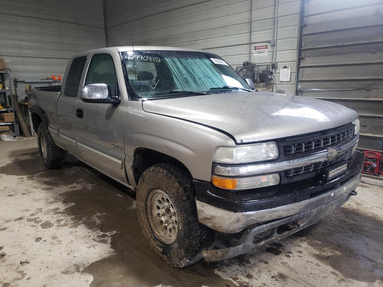 Photo 1 from auction – 1999 CHEVROLET SILVERADO with VIN 2GCEK19T2X1264970