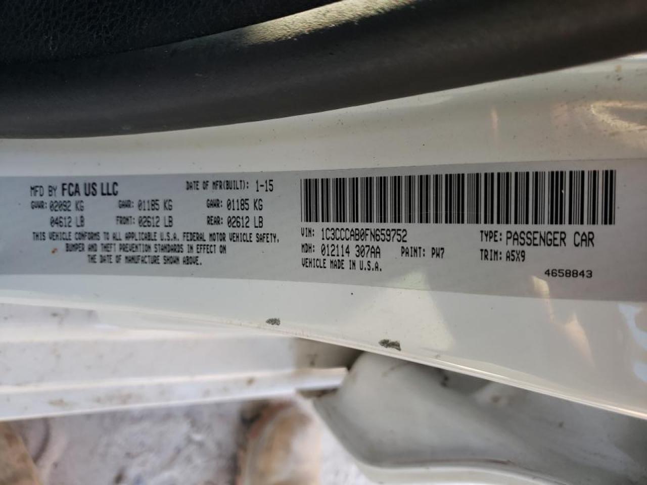 Photo 10 from auction – 2015 CHRYSLER 200 LIMITE with VIN 1C3CCCAB0FN659752