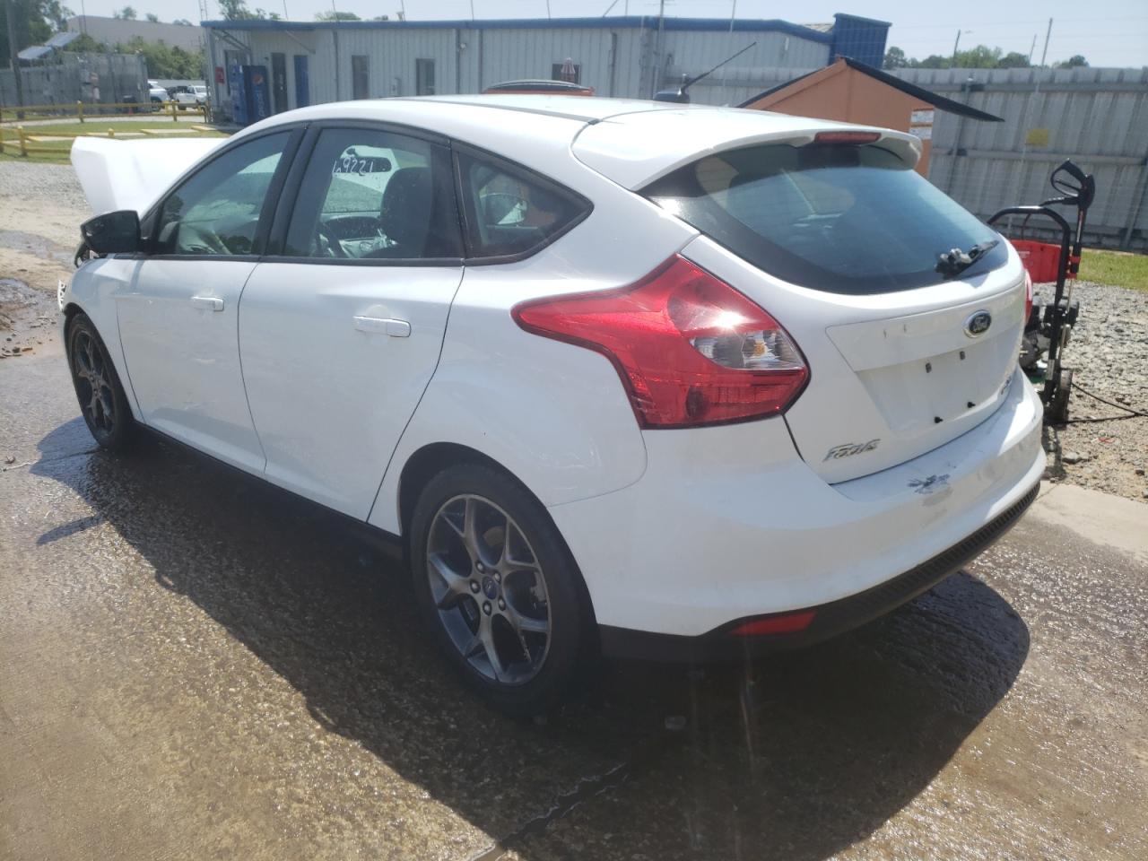Photo 3 from auction – 2014 FORD FOCUS SE with VIN 1FADP3K27EL296451