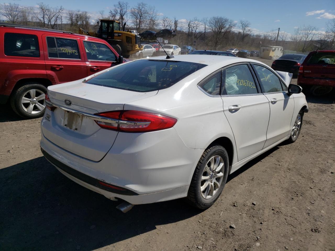 Photo 4 from auction – 2017 FORD FUSION S with VIN 3FA6P0G77HR289677