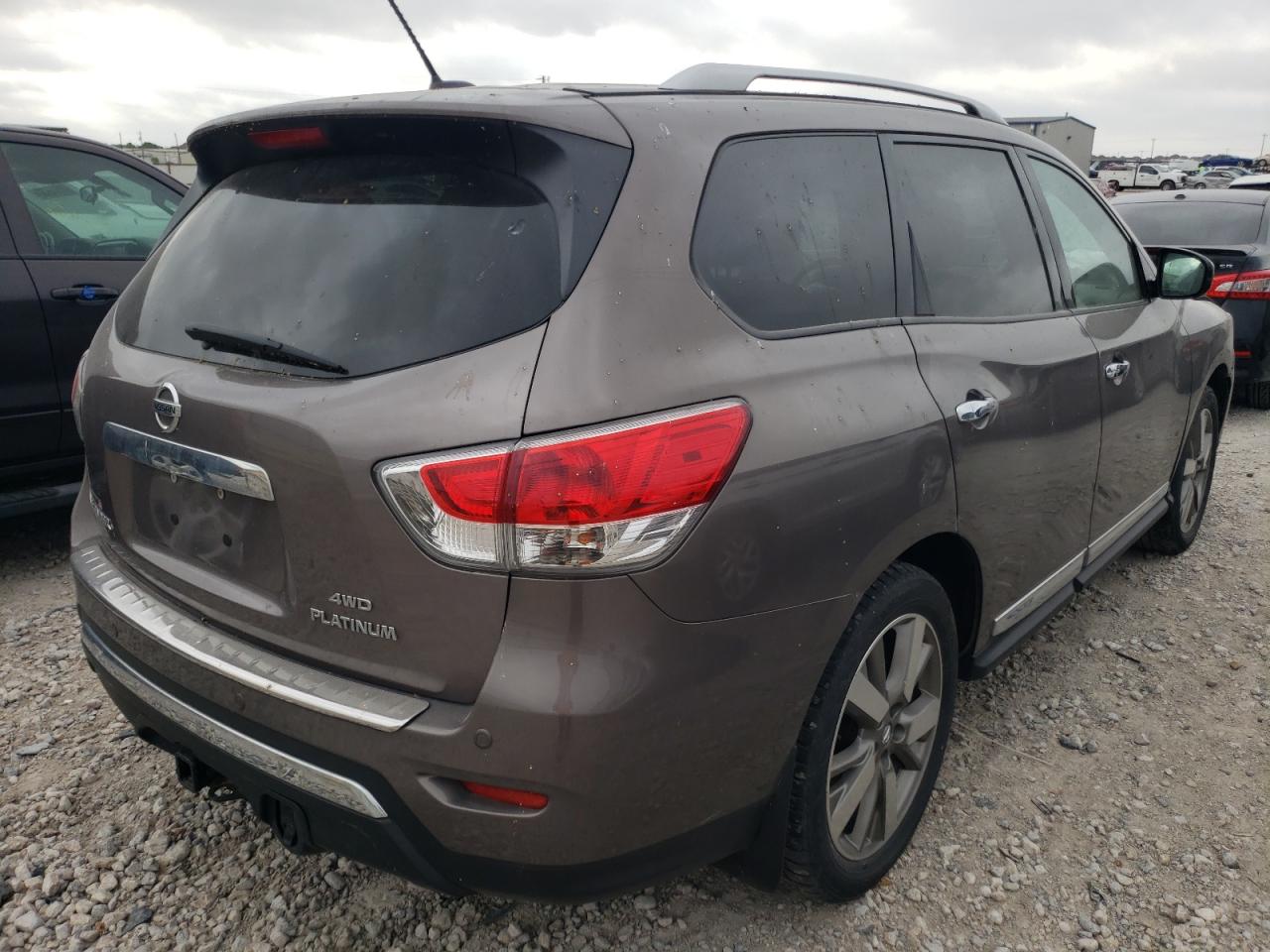 Photo 4 from auction – 2014 NISSAN PATHFINDER with VIN 5N1AR2MM9EC646240
