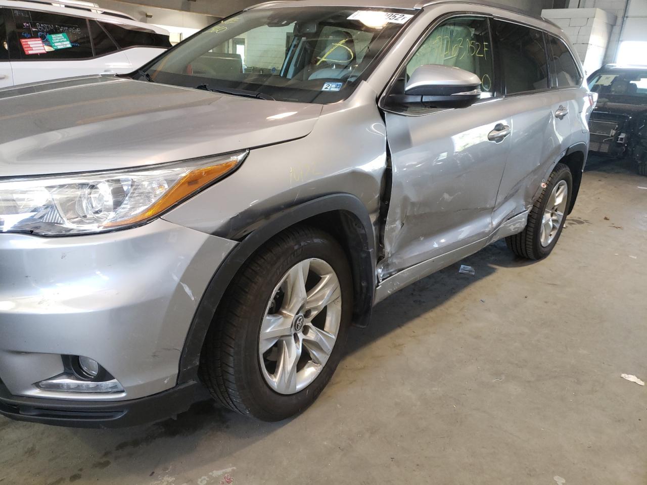 Photo 9 from auction – 2016 TOYOTA HIGHLANDER with VIN 5TDDKRFH6GS337177