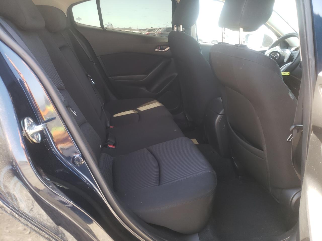 Photo 6 from auction – 2016 MAZDA 3 SPORT with VIN JM1BM1K73G1285200