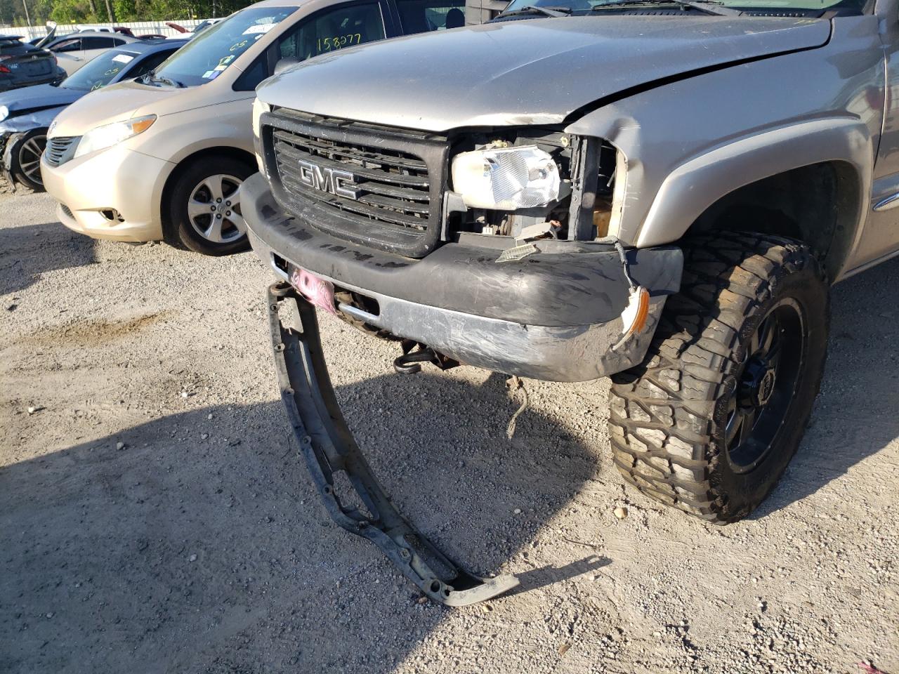 Photo 9 from auction – 2001 GMC SIERRA K25 with VIN 1GTHK23U31F169547