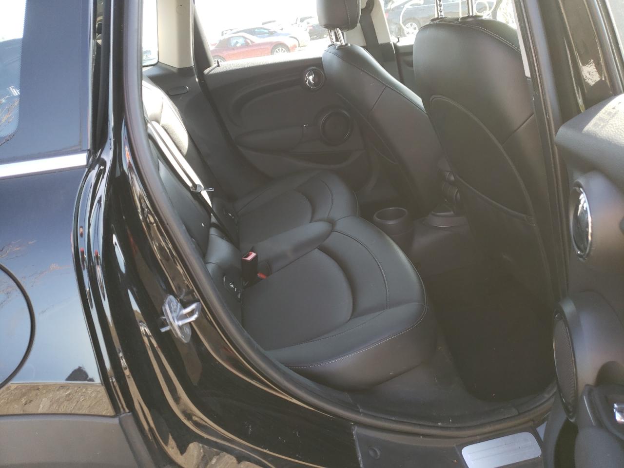 Photo 6 from auction – 2016 MINI COOPER with VIN WMWXU1C55G2D57737
